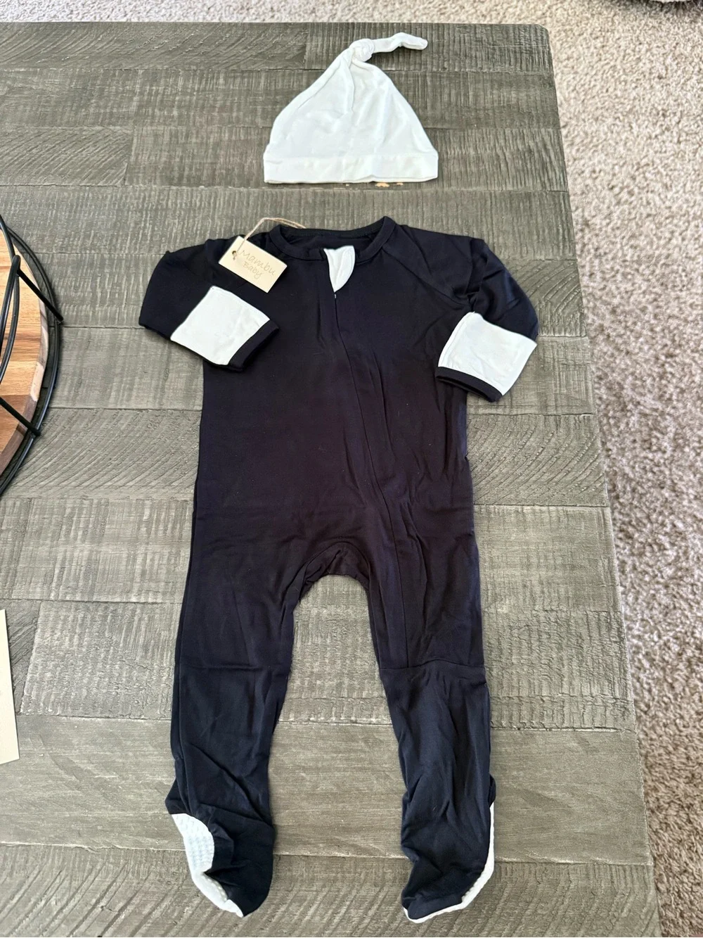 Mambu Baby Black and White Footed One-Piece and Hat - Bamboo - New